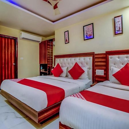 Hotel Sarthak Palace - By Pooja Hospitality ニューデリー エクステリア 写真