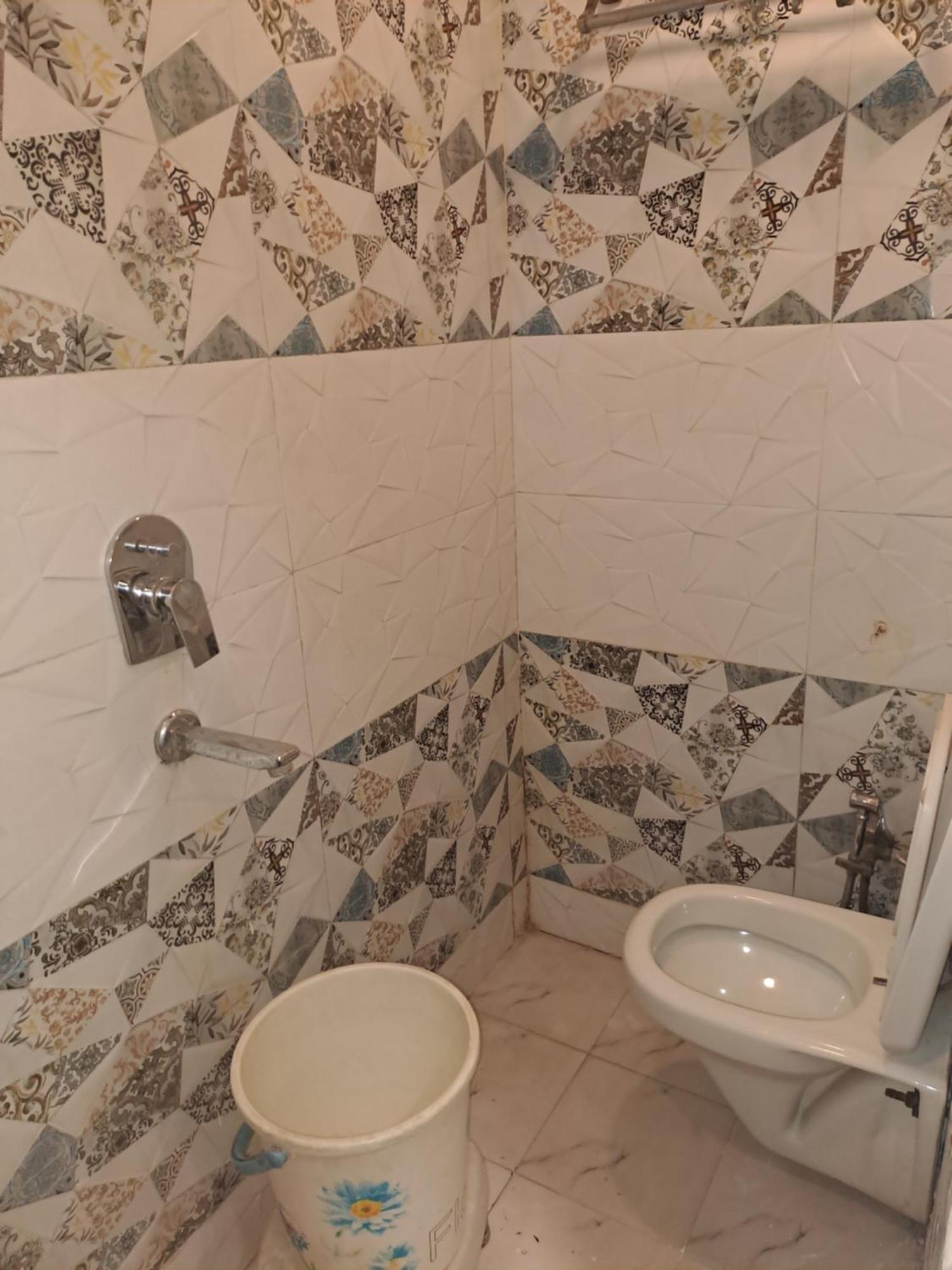 Hotel Sarthak Palace - By Pooja Hospitality ニューデリー エクステリア 写真