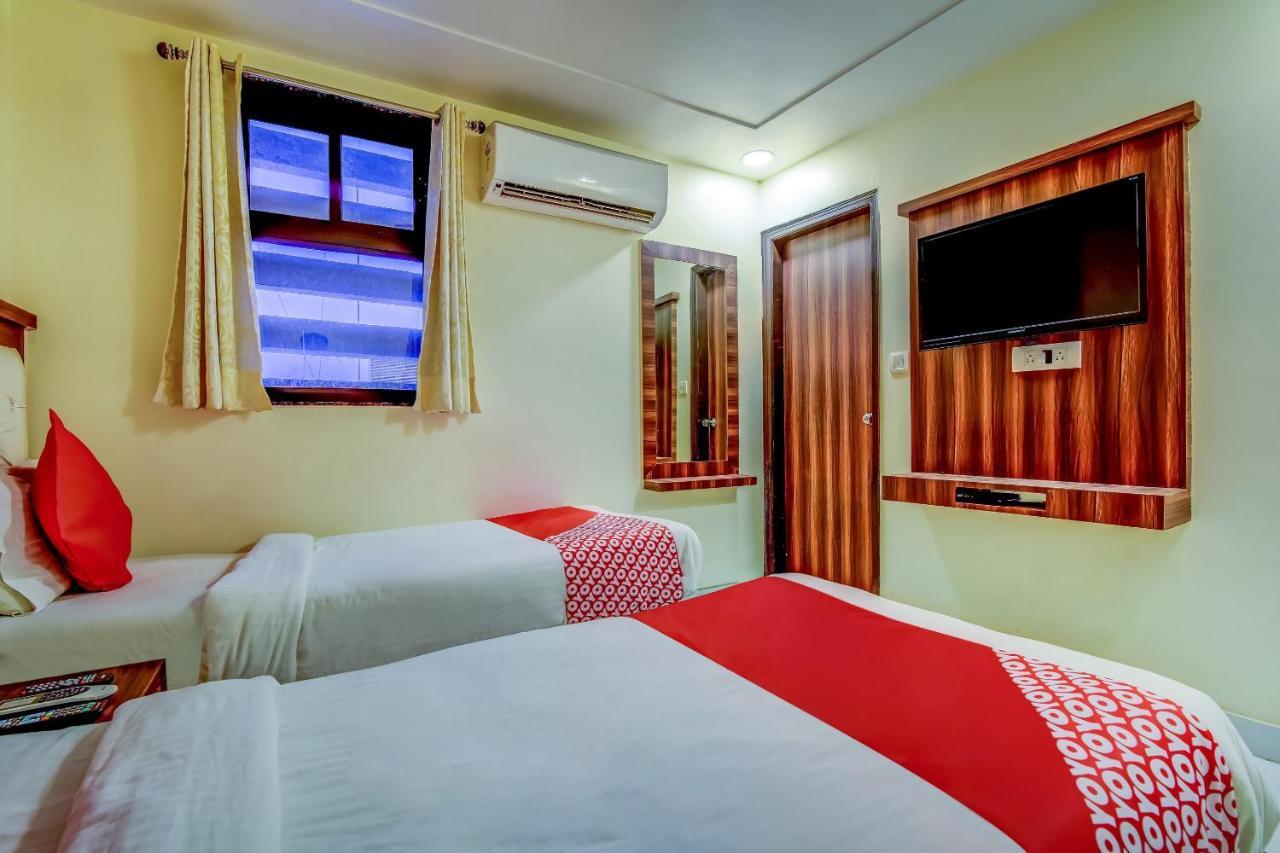 Hotel Sarthak Palace - By Pooja Hospitality ニューデリー エクステリア 写真